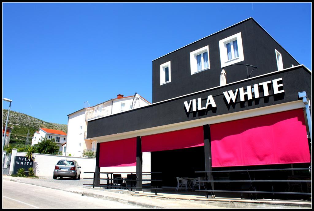 Vila White 트로기르 외부 사진